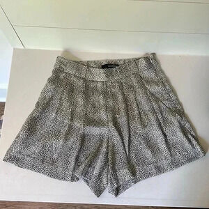 Mango Animal Print Pleated Shorts Gray Black Size 2 Chic Flowy